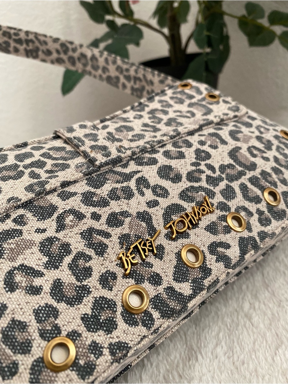 Betsey Johnson Leopard Print Shoulder Bag with Gold Buckle - Picture 8 of 10